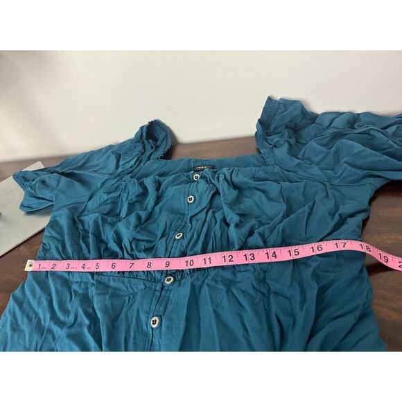 Torrid Babydoll Blouse with Puff Sleeves, Button Front, Tie Closure Back, 1X NWT - Picture 10 of 11